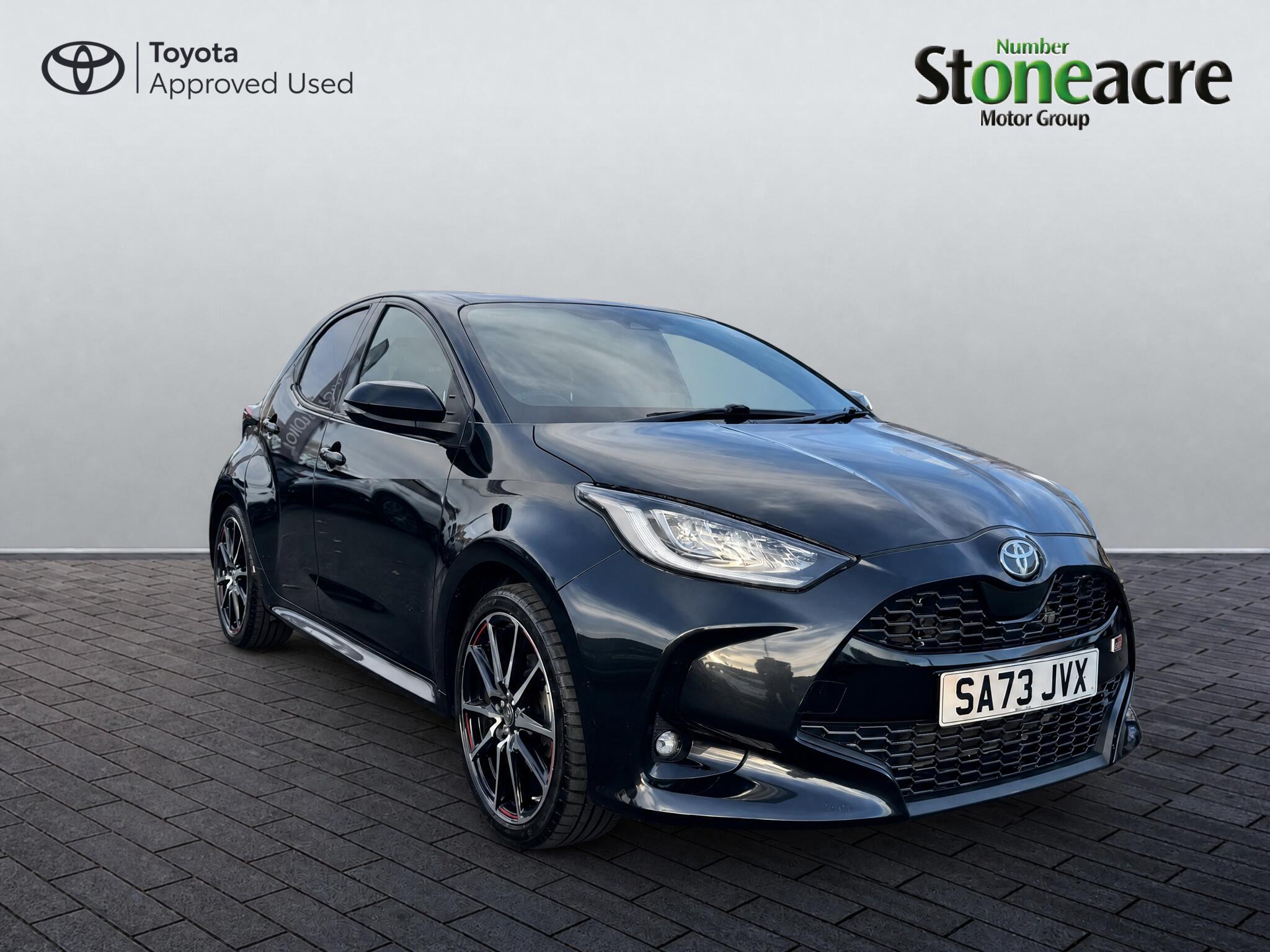 Main listing image - Toyota Yaris