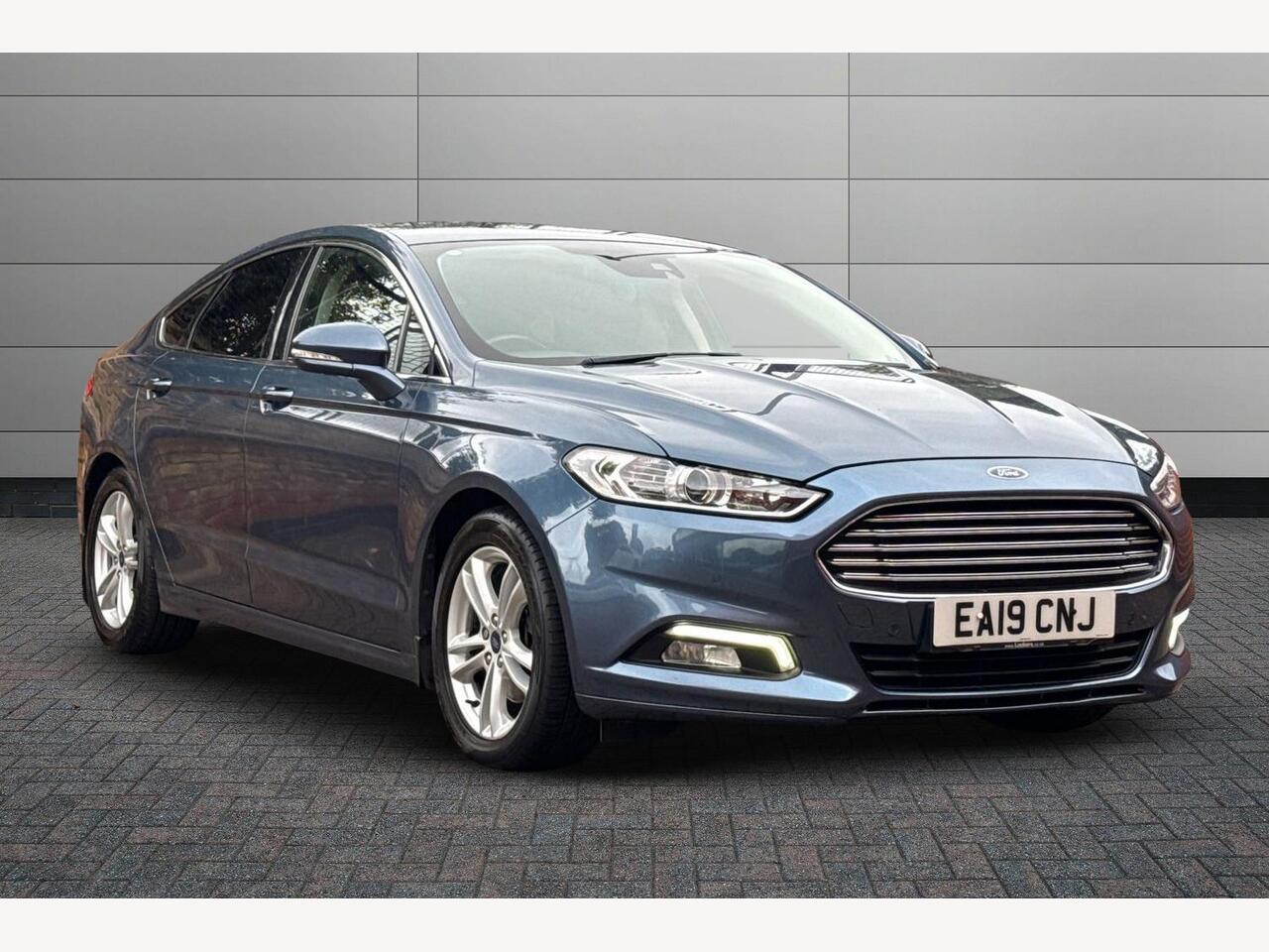 Main listing image - Ford Mondeo