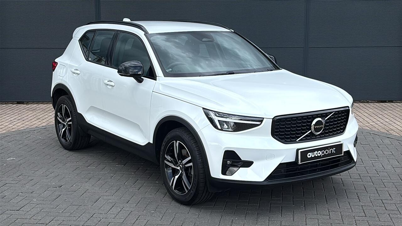 Main listing image - Volvo XC40