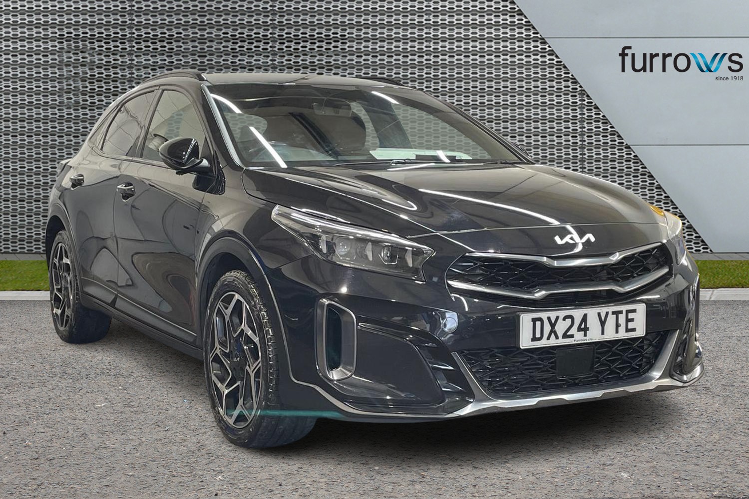 Main listing image - Kia XCeed