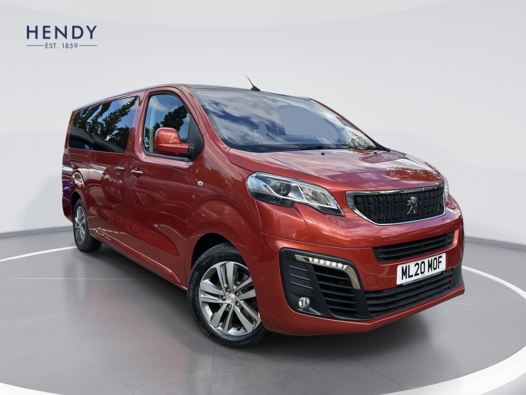 Main listing image - Peugeot Traveller