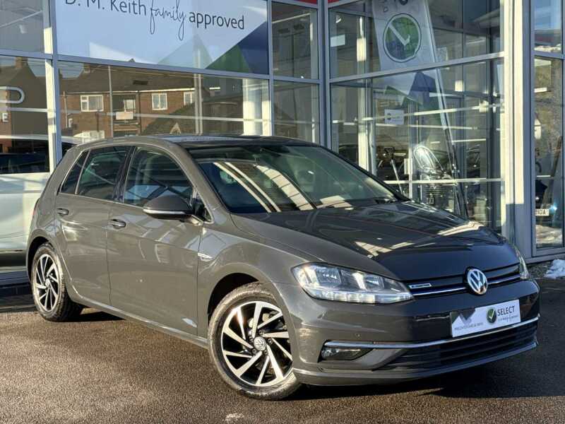 Main listing image - Volkswagen Golf