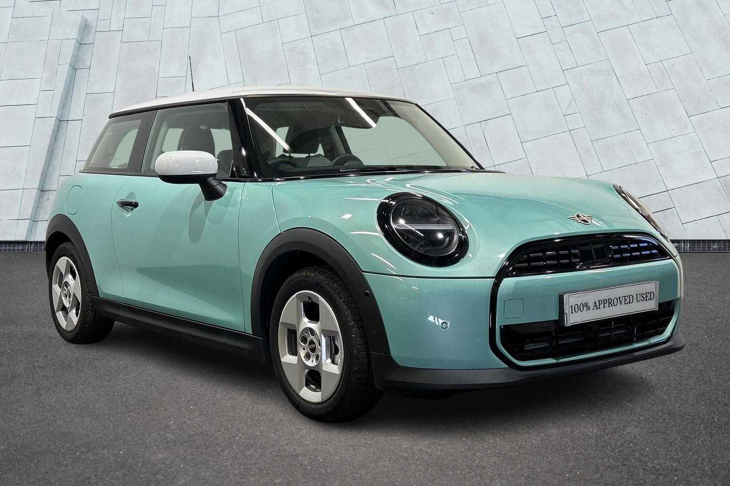 Main listing image - MINI Hatchback