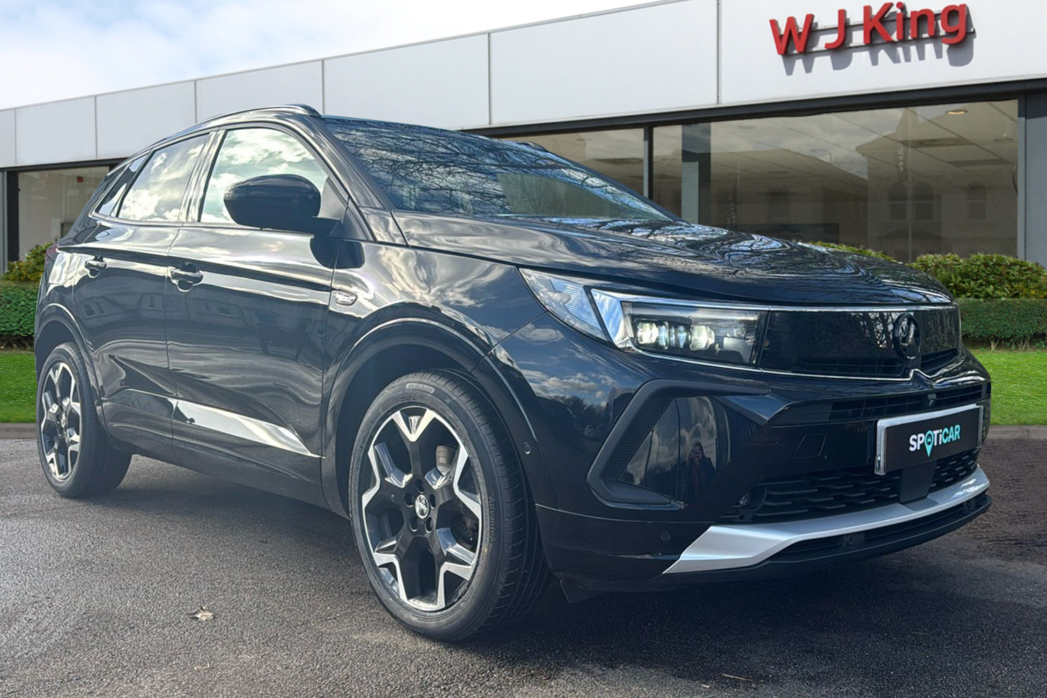 Main listing image - Vauxhall Grandland