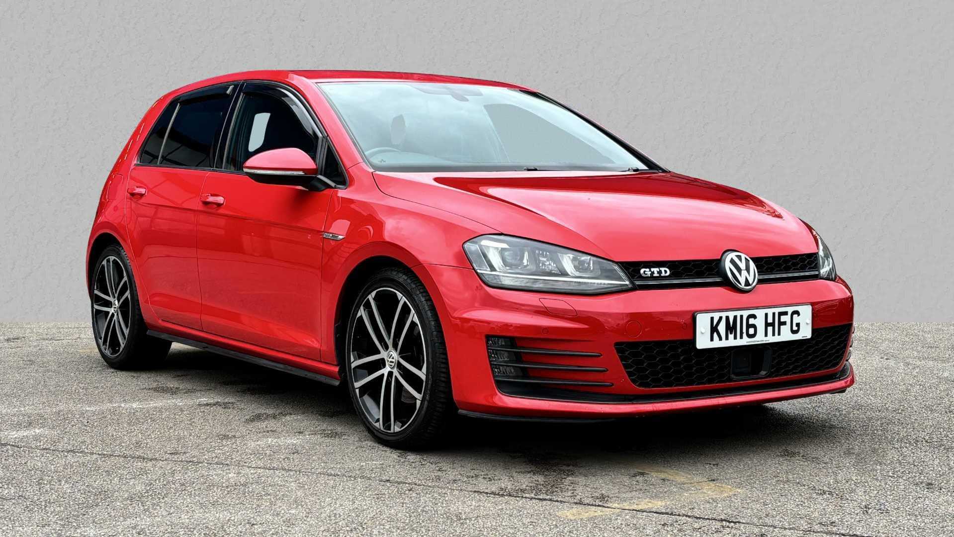 Main listing image - Volkswagen Golf