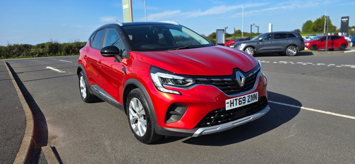 Main listing image - Renault Captur