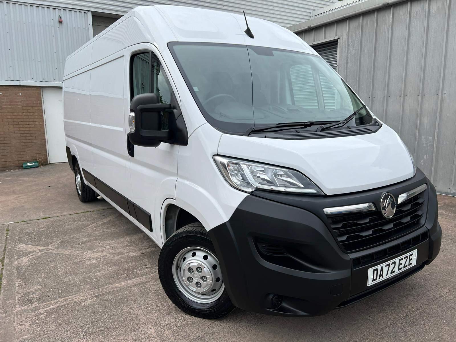 Main listing image - Vauxhall Movano