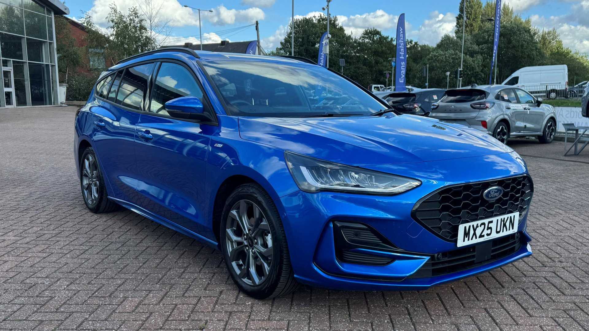 Main listing image - Ford Focus Estate