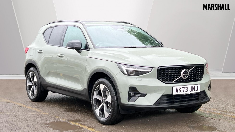 Main listing image - Volvo XC40