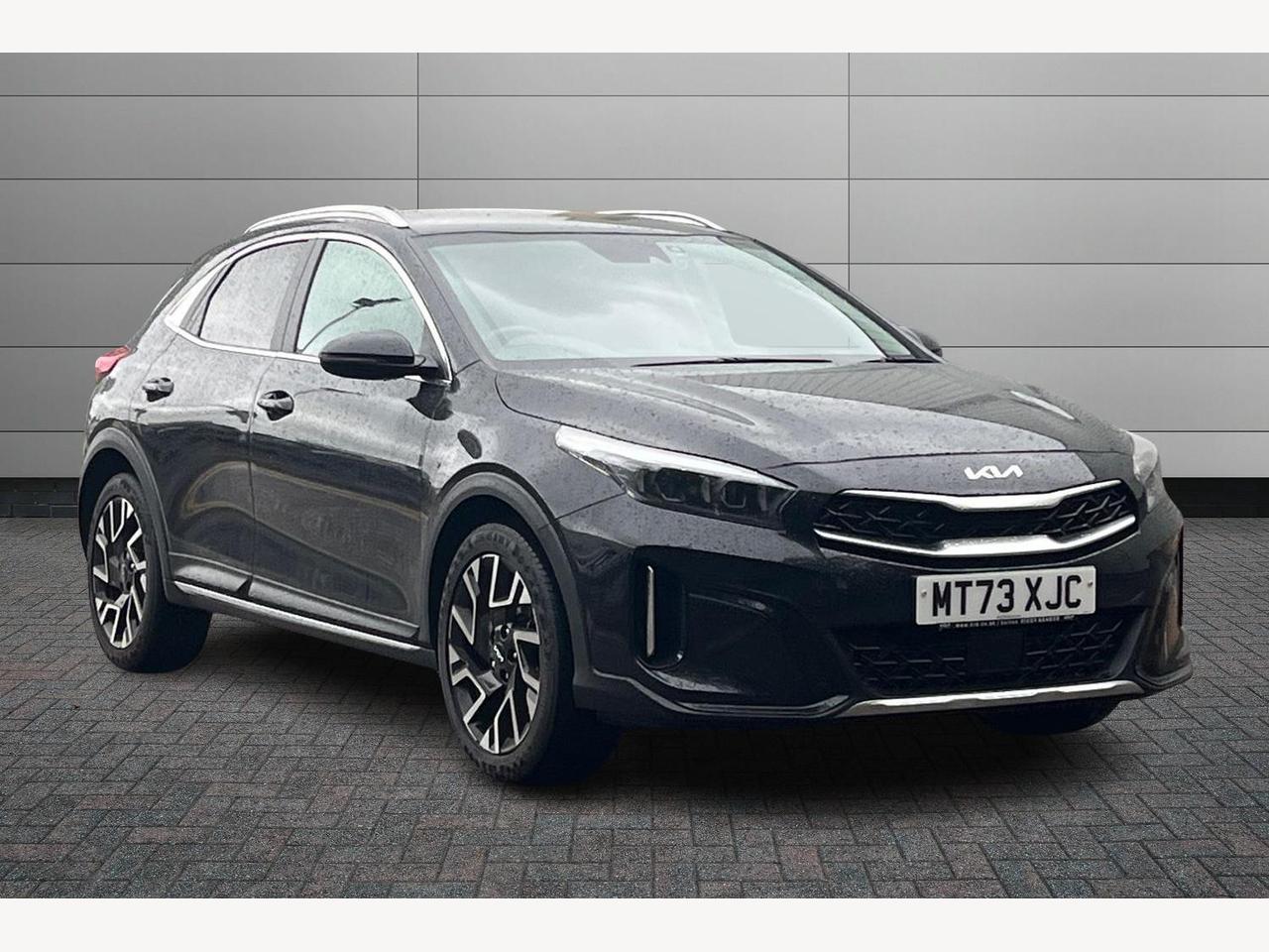 Main listing image - Kia XCeed