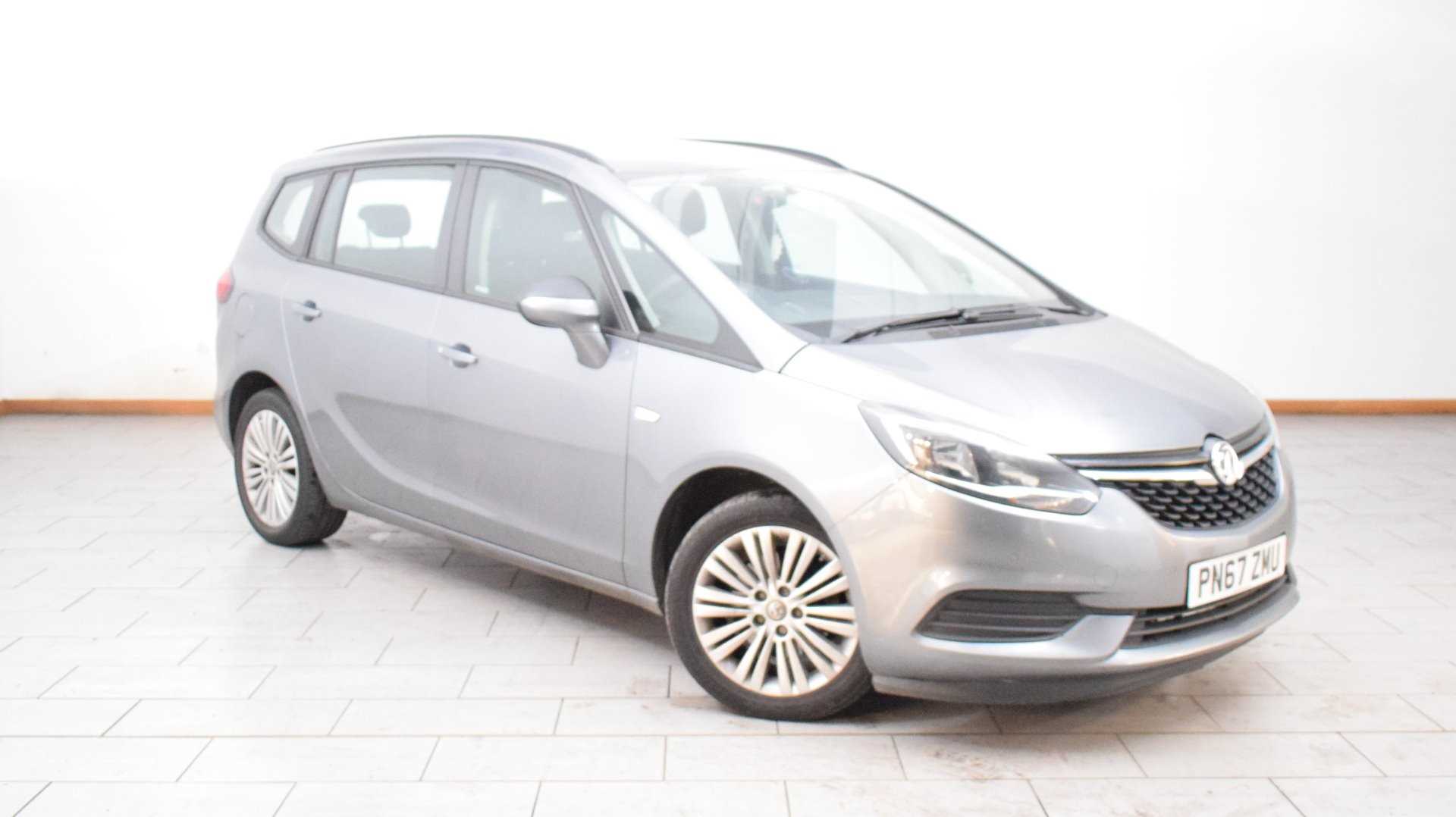 Main listing image - Vauxhall Zafira