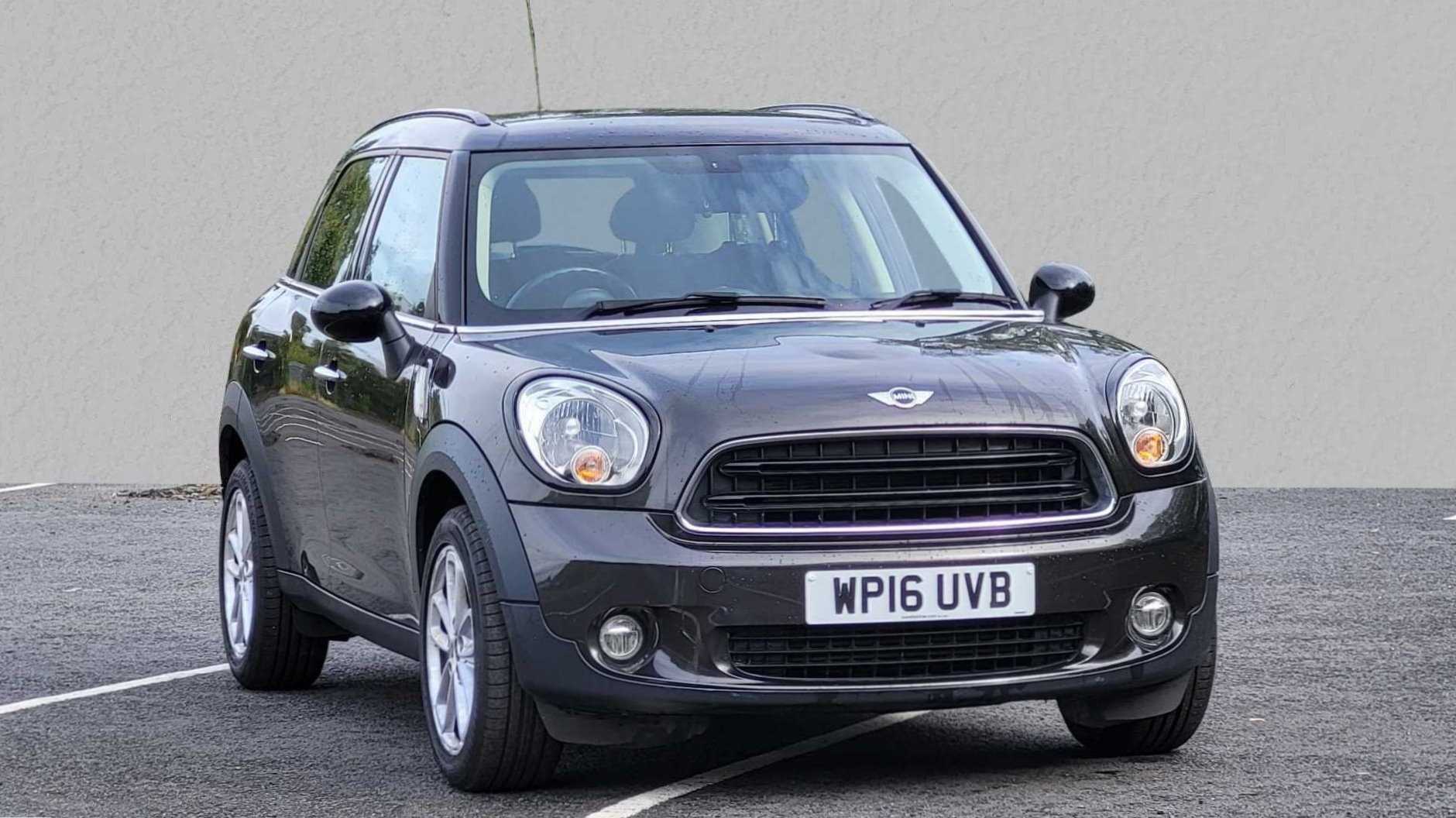 2016 MINI COUNTRYMAN