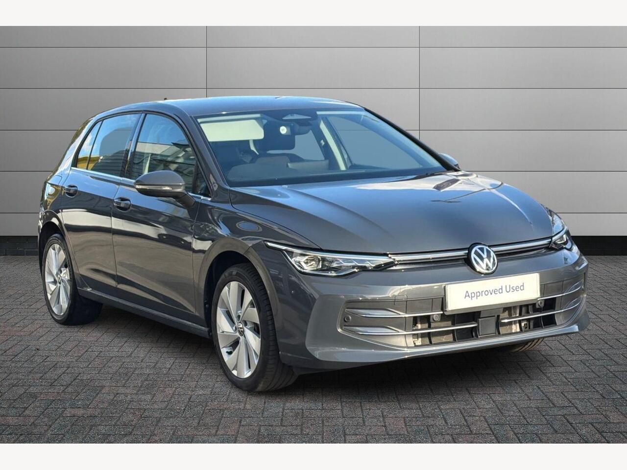 Main listing image - Volkswagen Golf