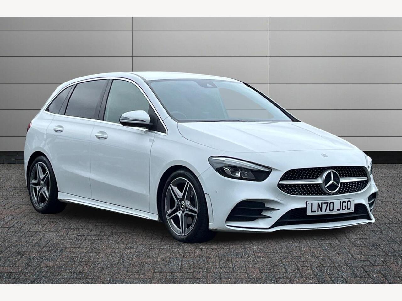 Main listing image - Mercedes-Benz B-Class