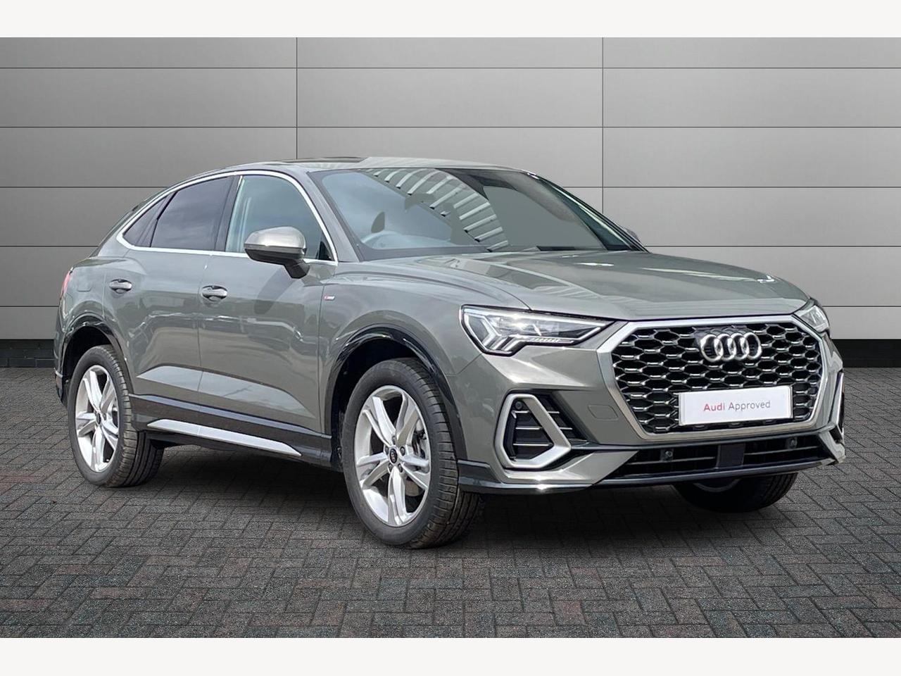 Main listing image - Audi Q3