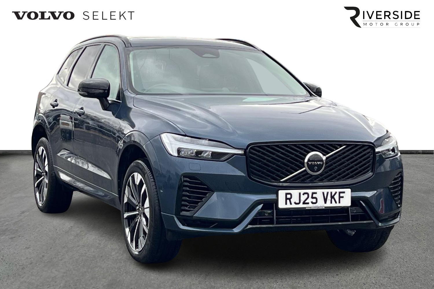 Main listing image - Volvo XC60