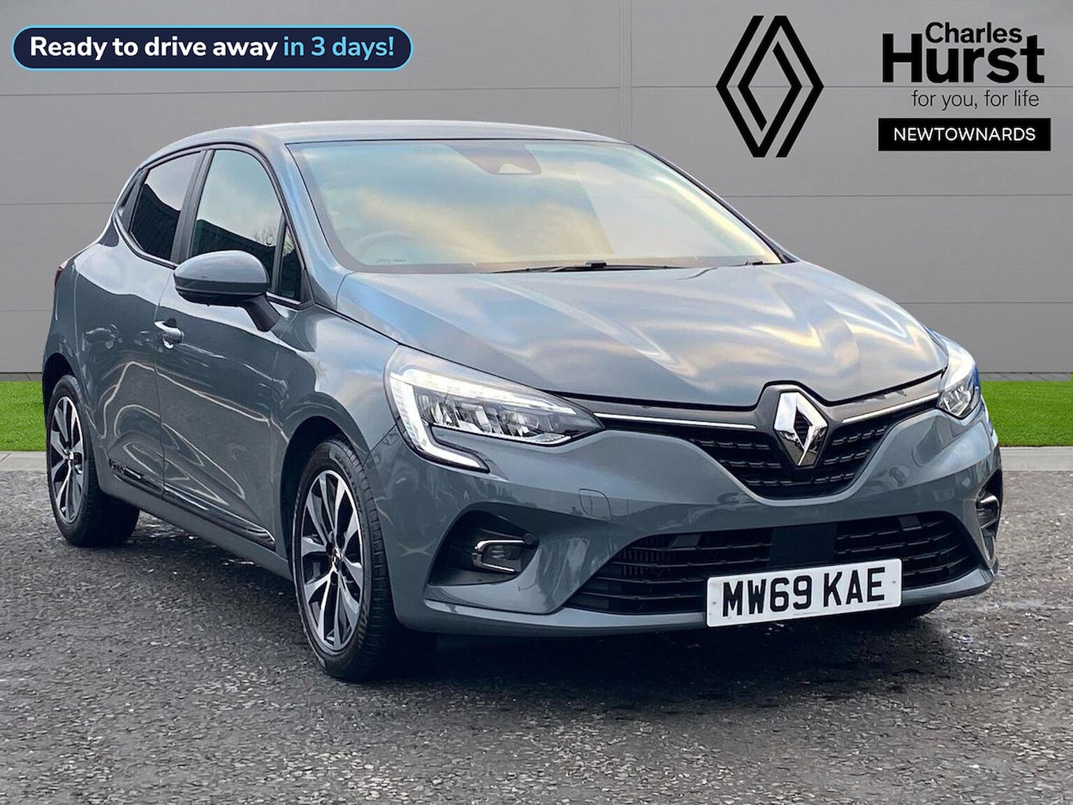 Main listing image - Renault Clio