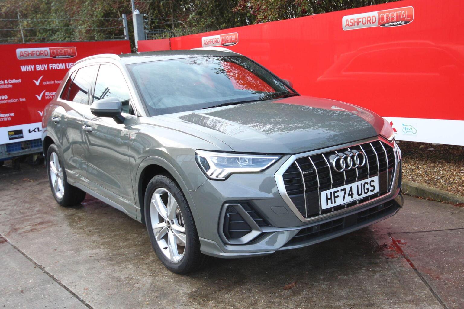 Main listing image - Audi Q3