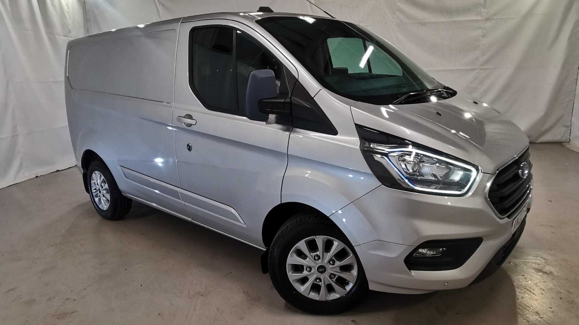 Main listing image - Ford Transit Custom