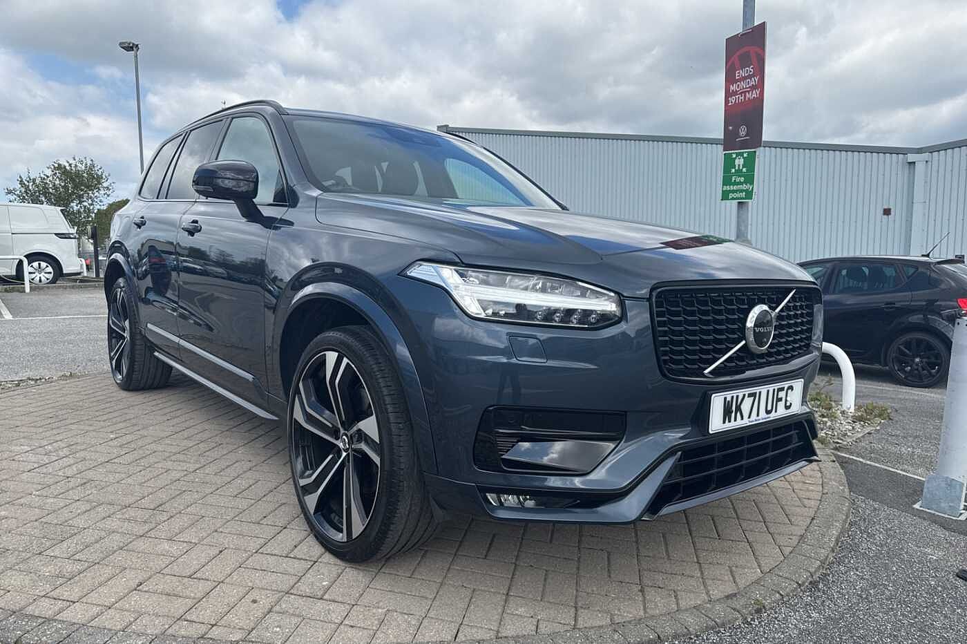 Main listing image - Volvo XC90