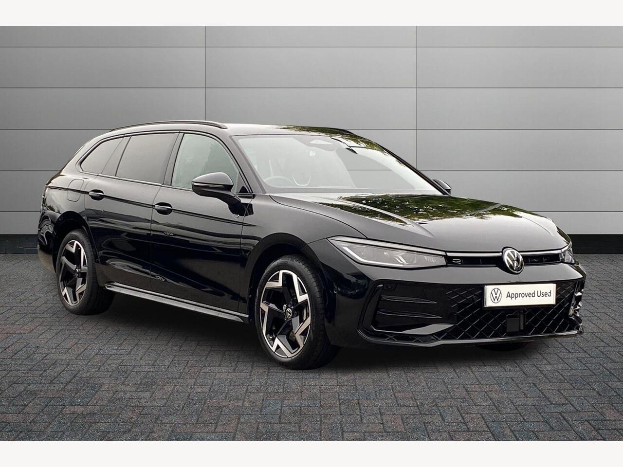 Main listing image - Volkswagen Passat