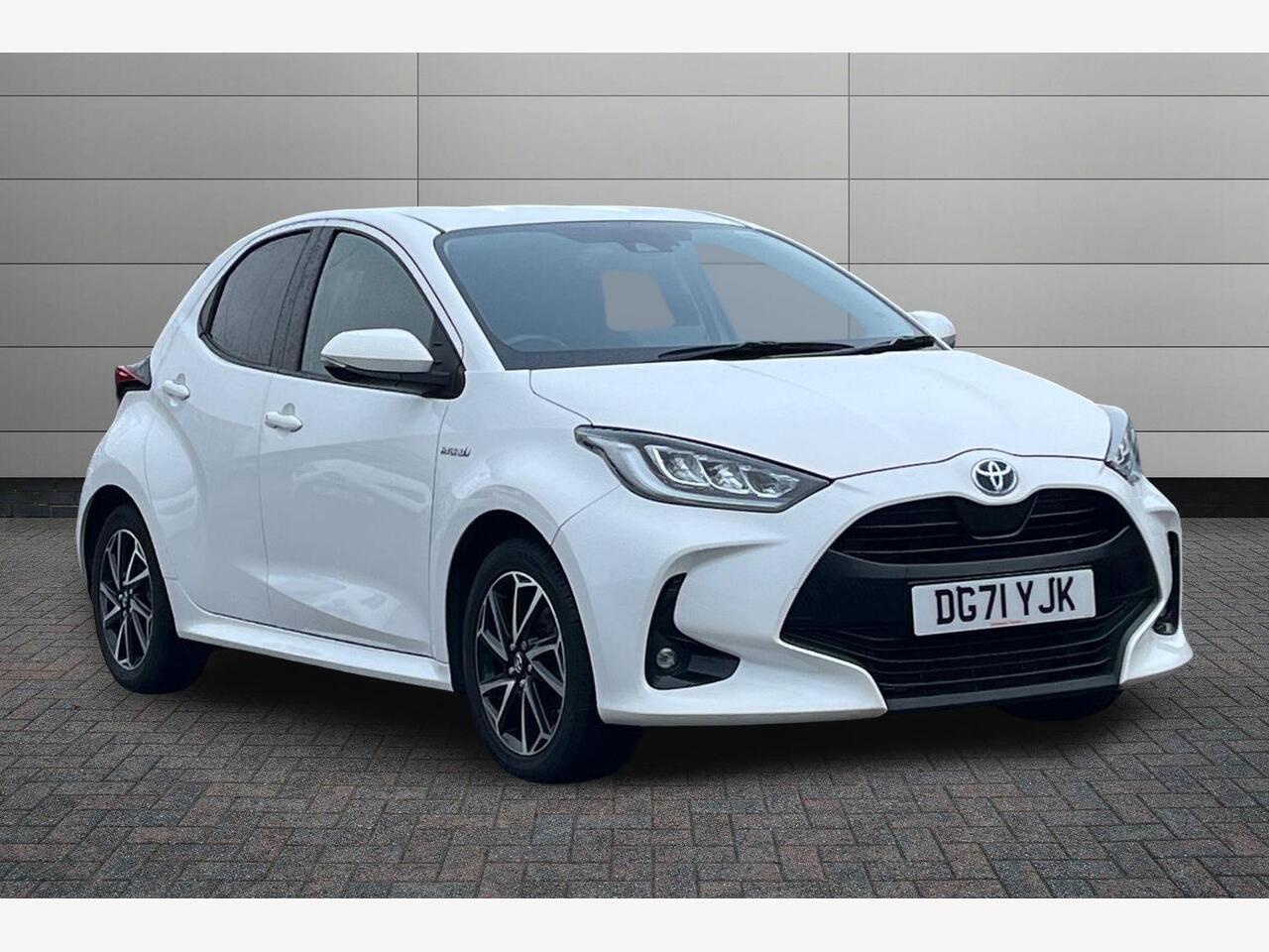 Main listing image - Toyota Yaris