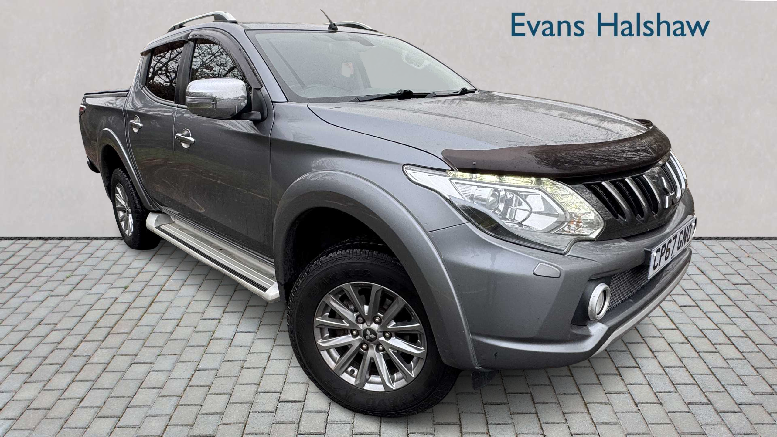 Main listing image - Mitsubishi L200