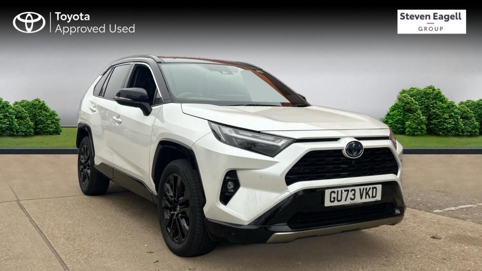 Main listing image - Toyota RAV4