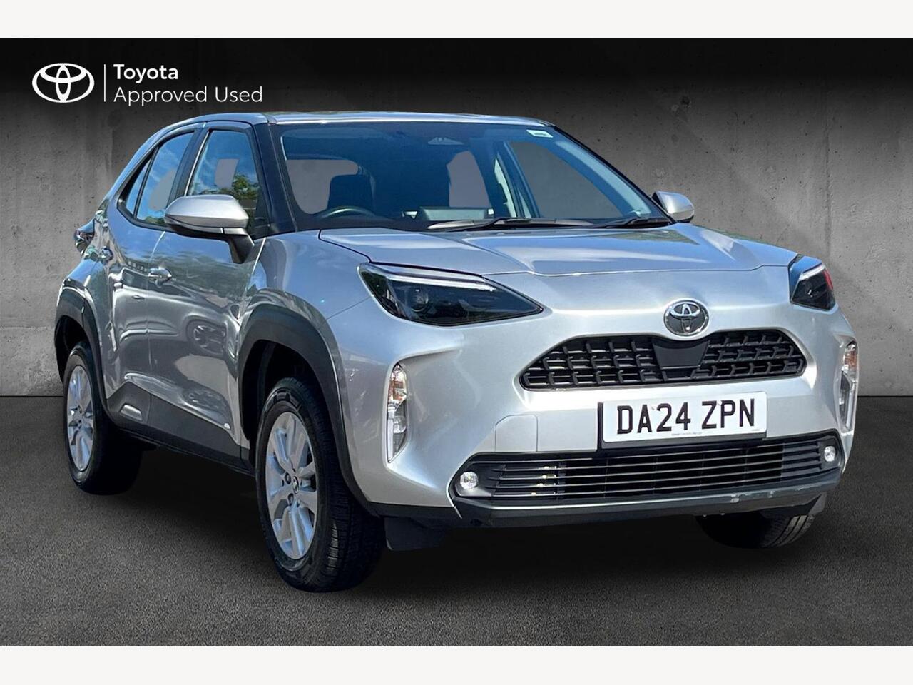 Main listing image - Toyota Yaris Cross