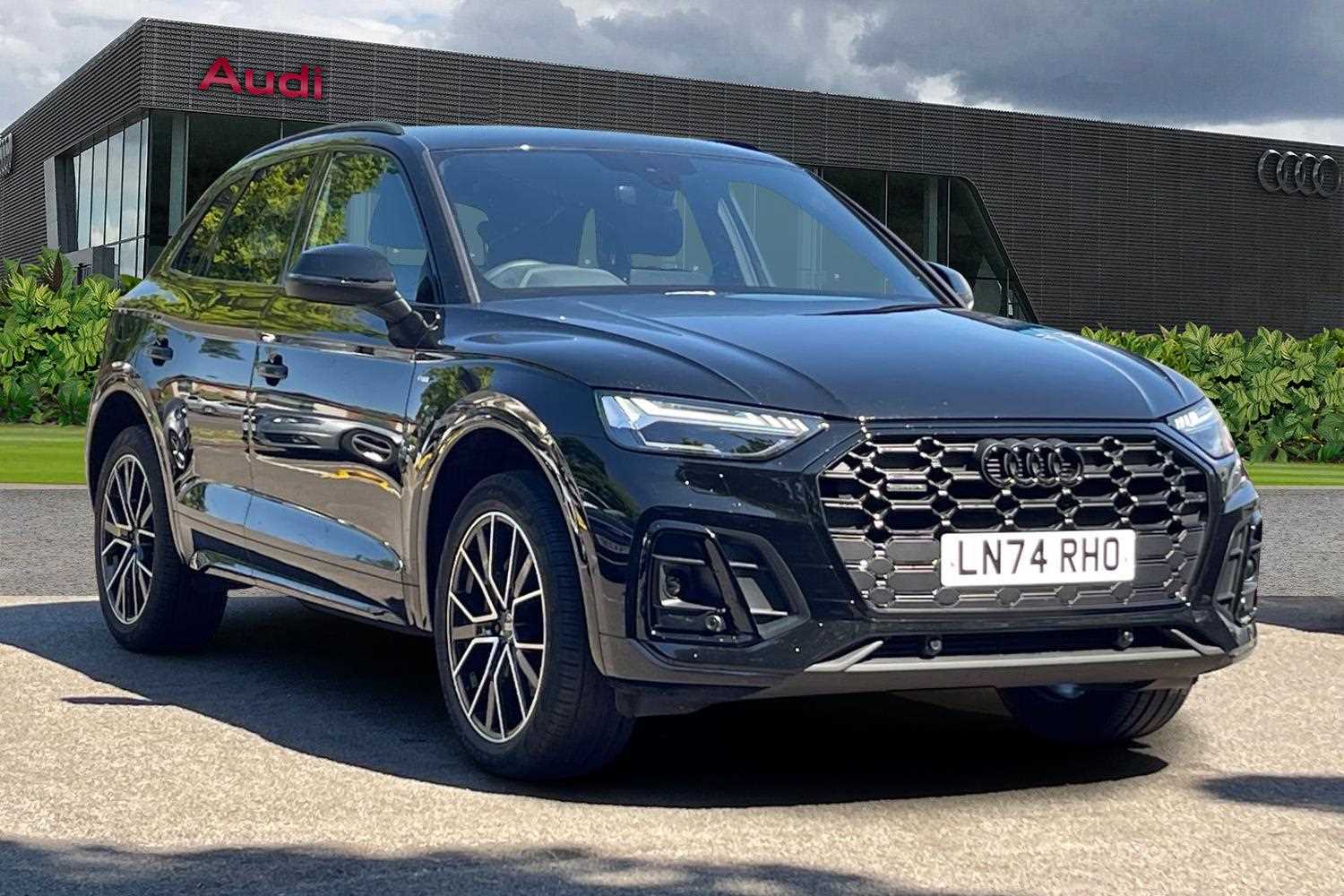 Main listing image - Audi Q5