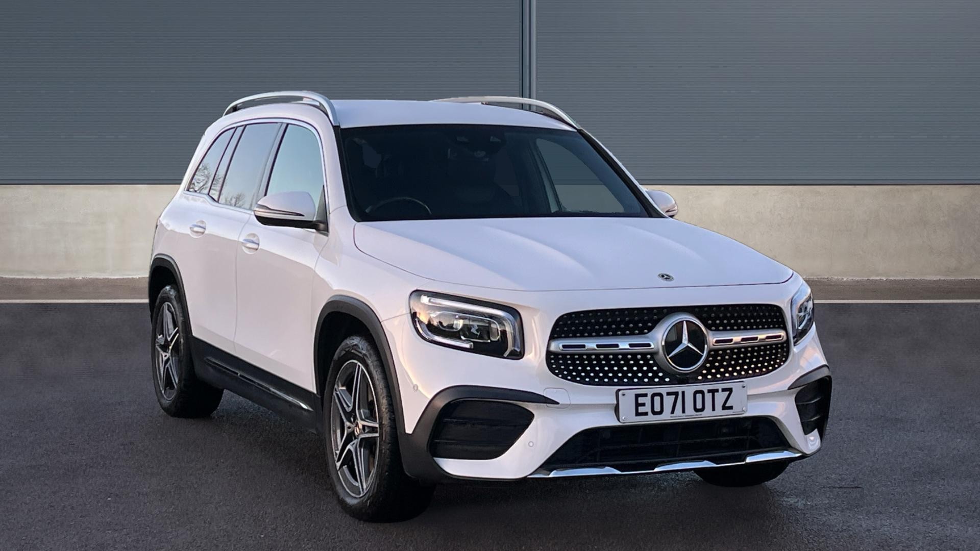 Main listing image - Mercedes-Benz GLB