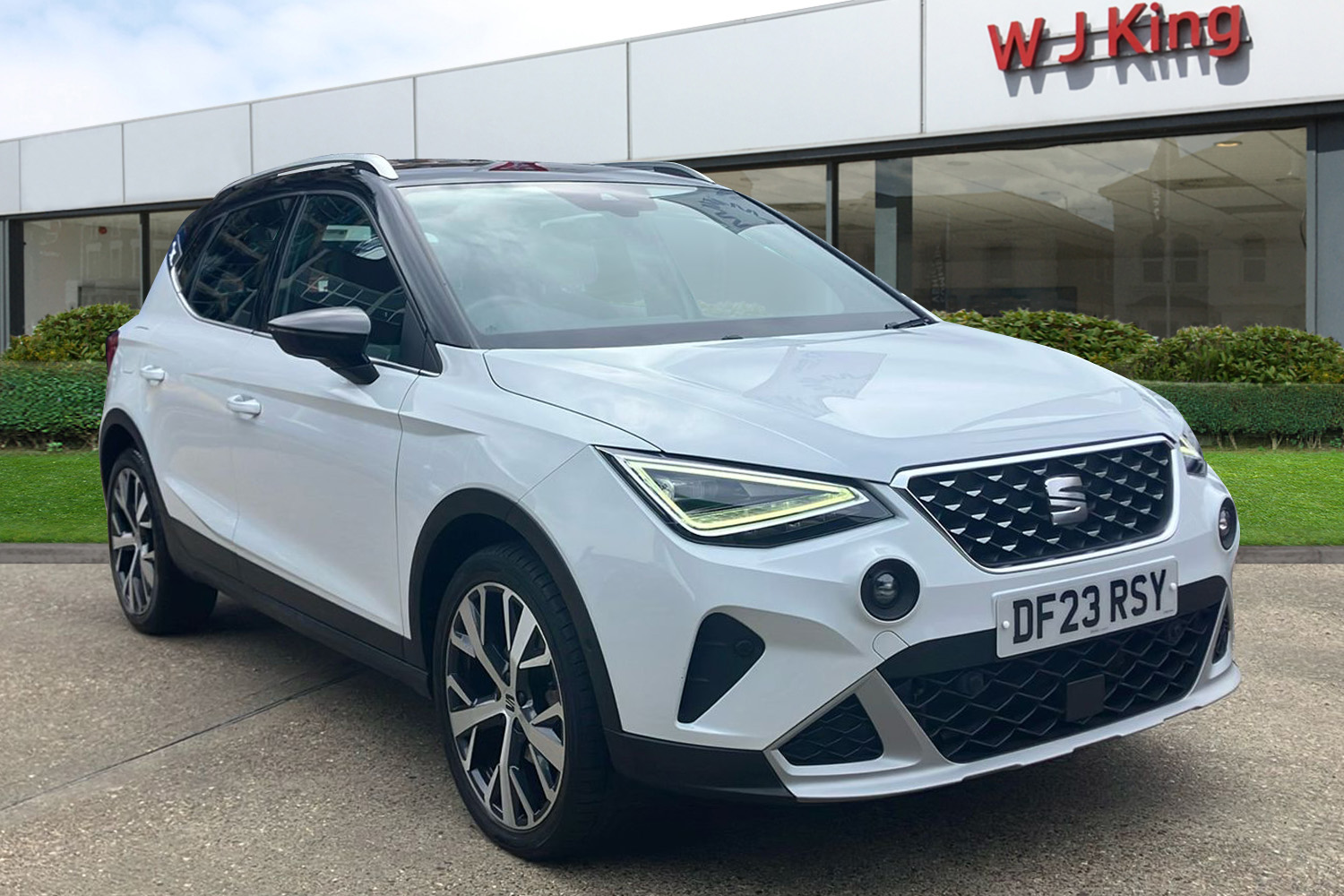 Main listing image - SEAT Arona