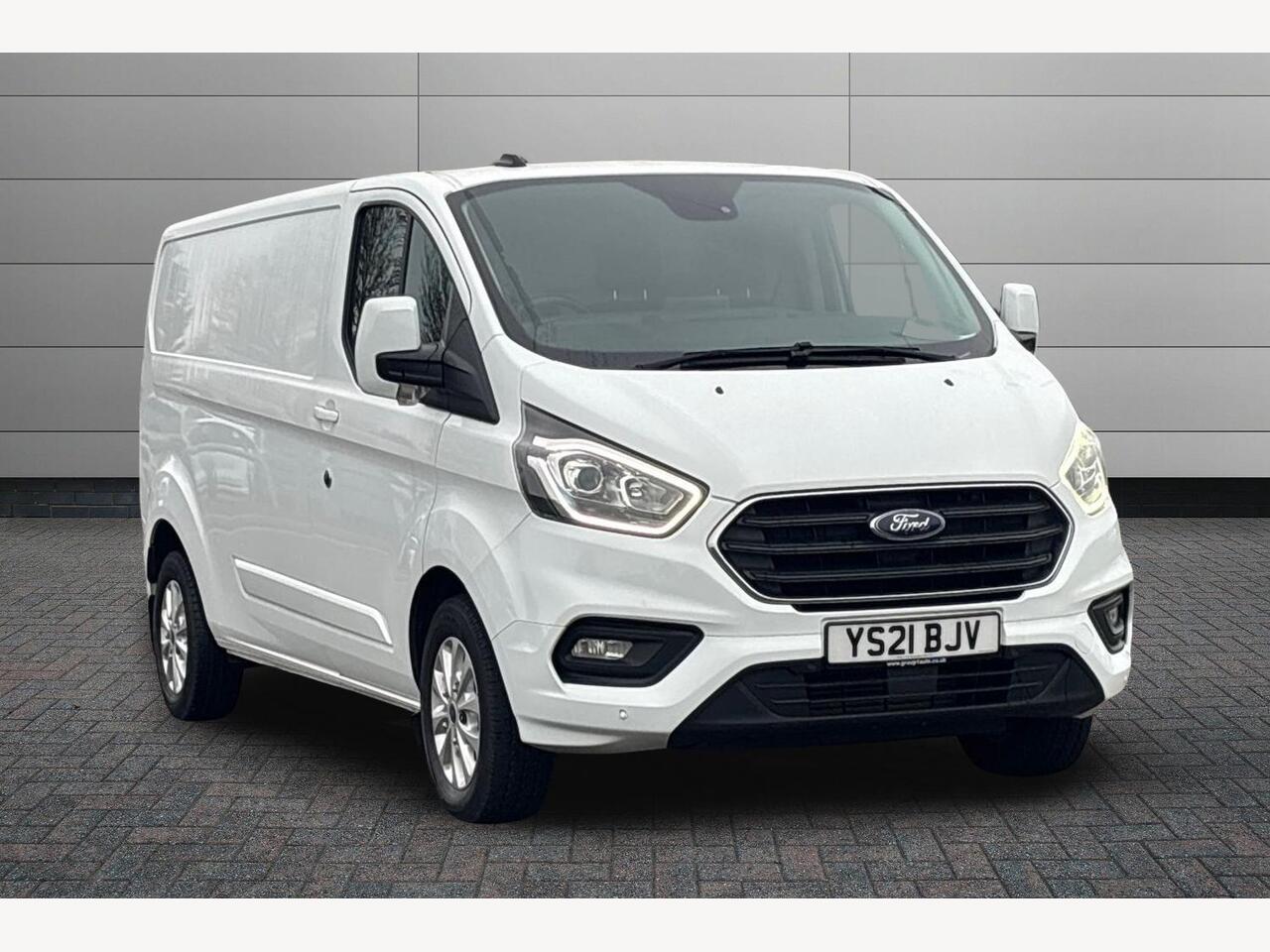 Main listing image - Ford Transit Custom