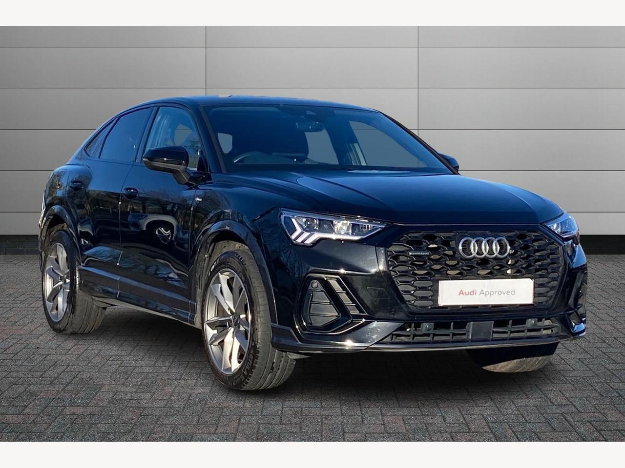 Main listing image - Audi Q3