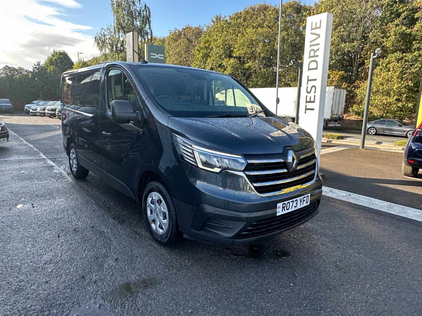 Main listing image - Renault Trafic