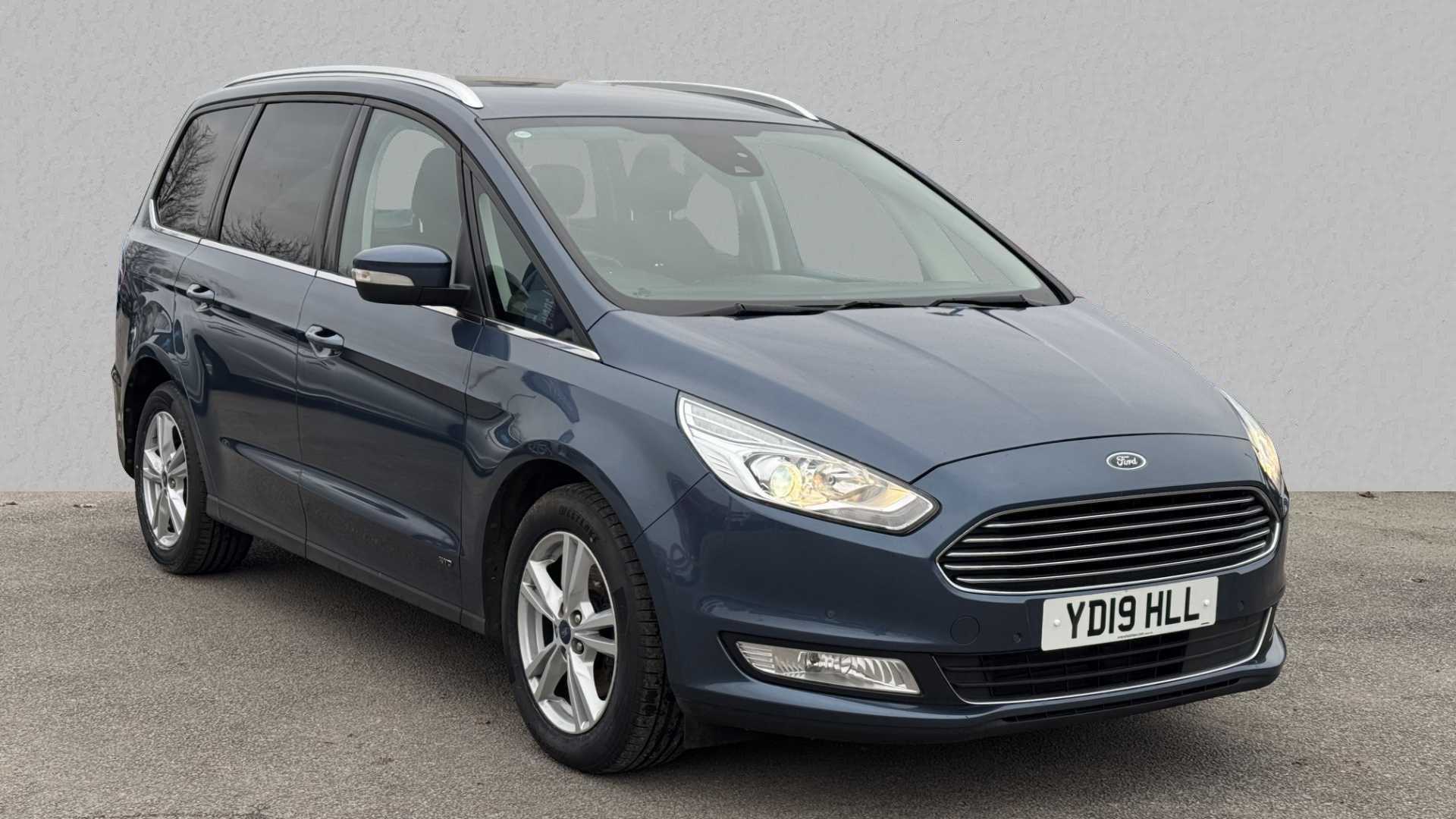 Main listing image - Ford Galaxy