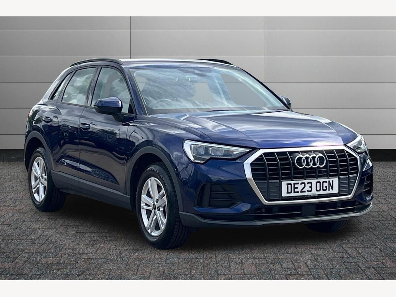Main listing image - Audi Q3