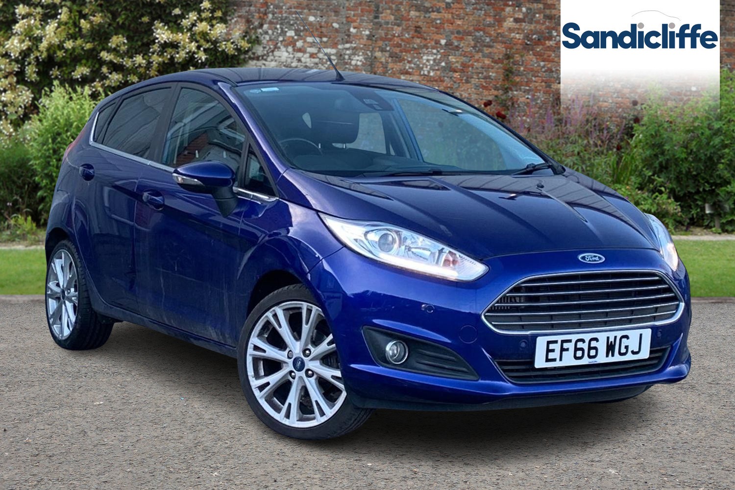 Main listing image - Ford Fiesta