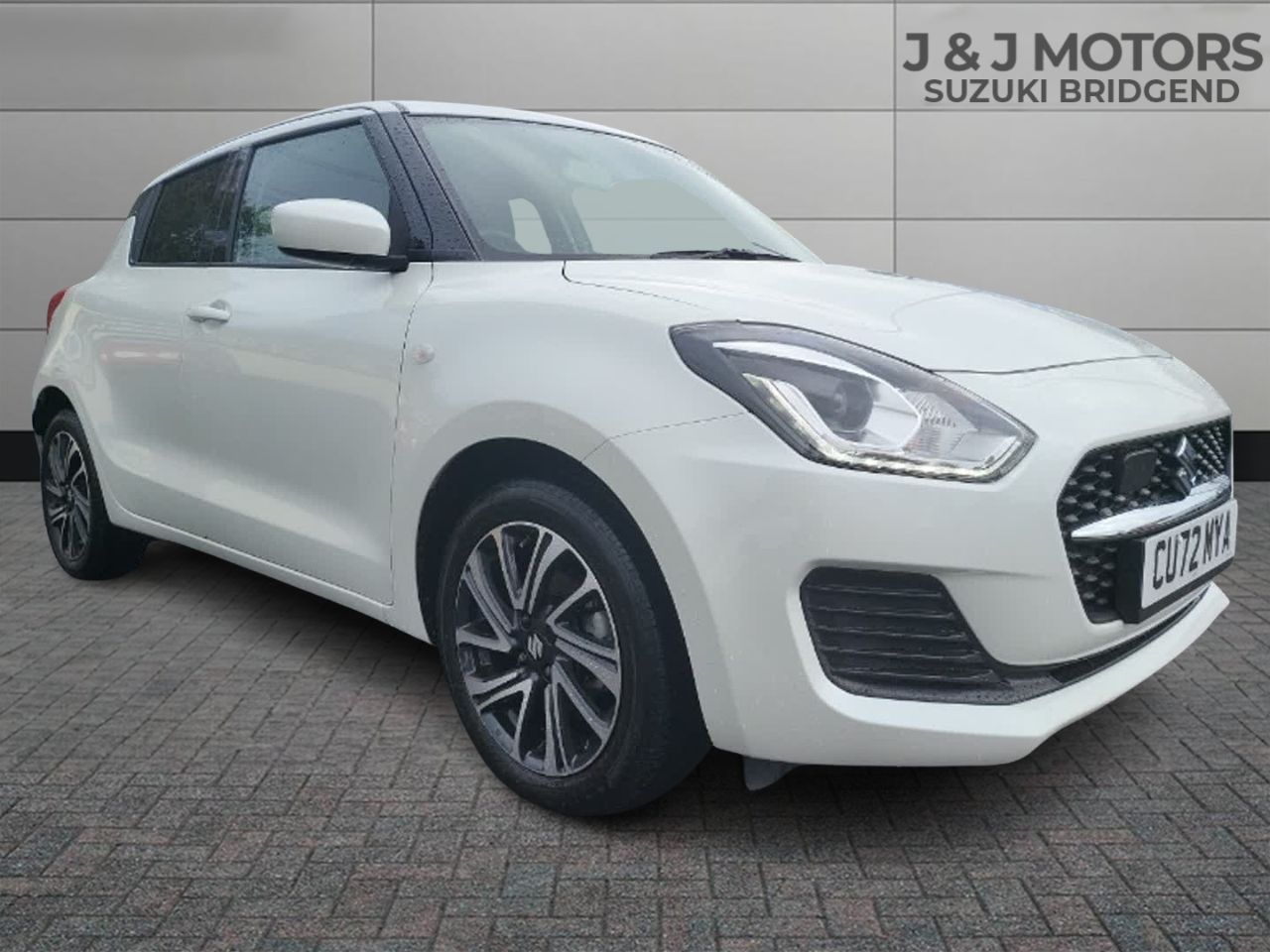 Main listing image - Suzuki Swift