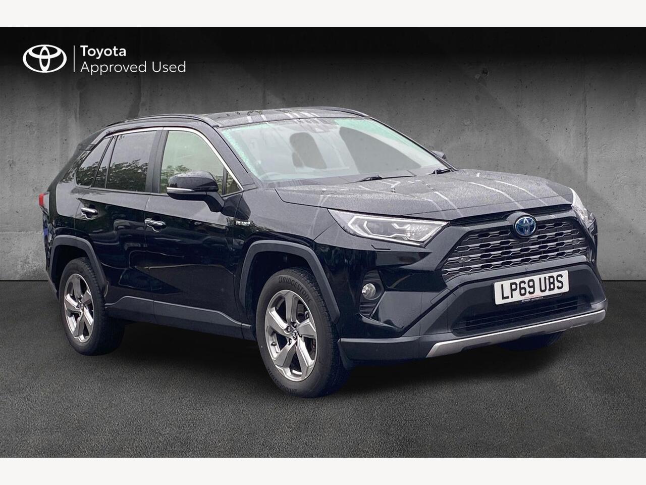Main listing image - Toyota RAV4