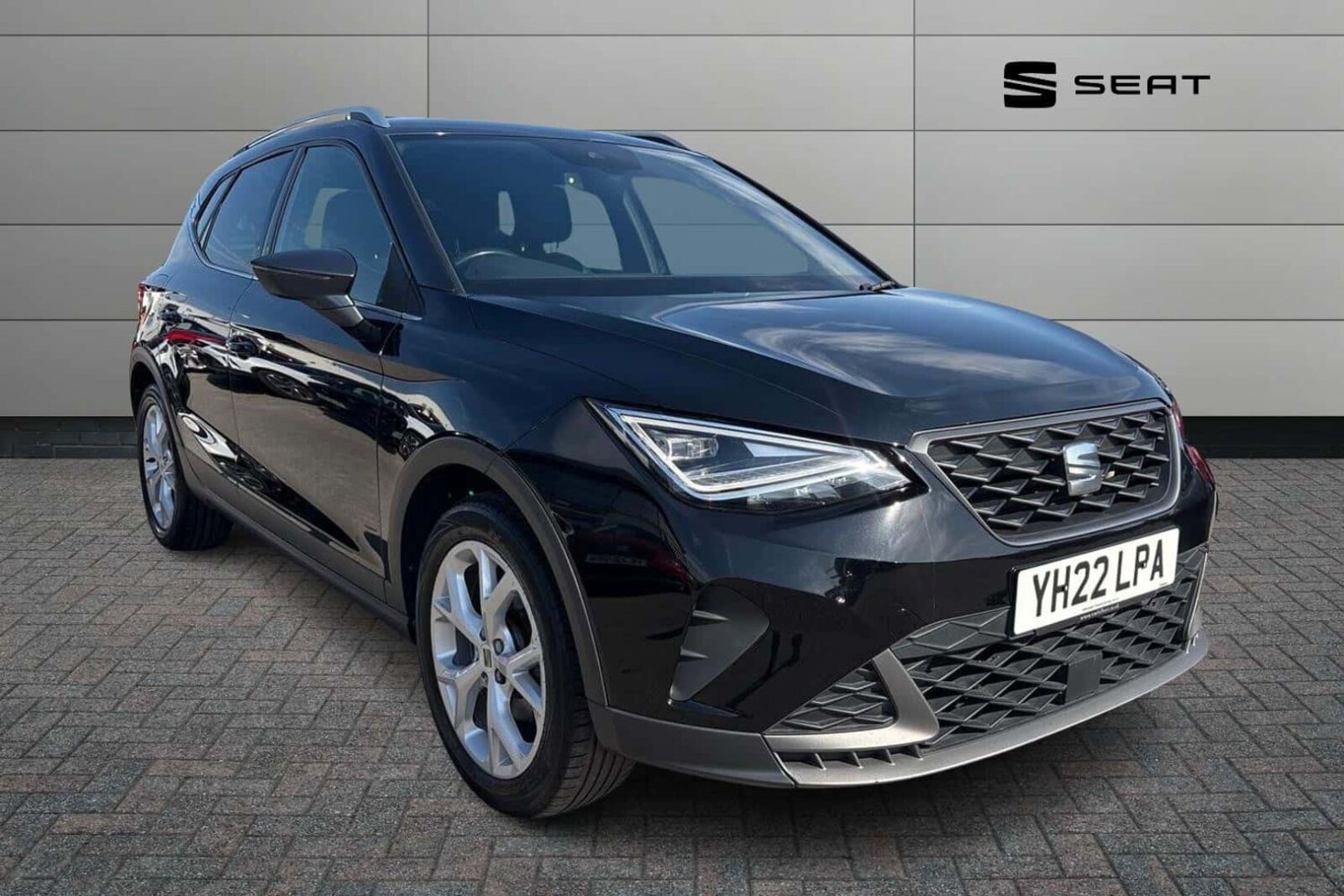 Main listing image - SEAT Arona