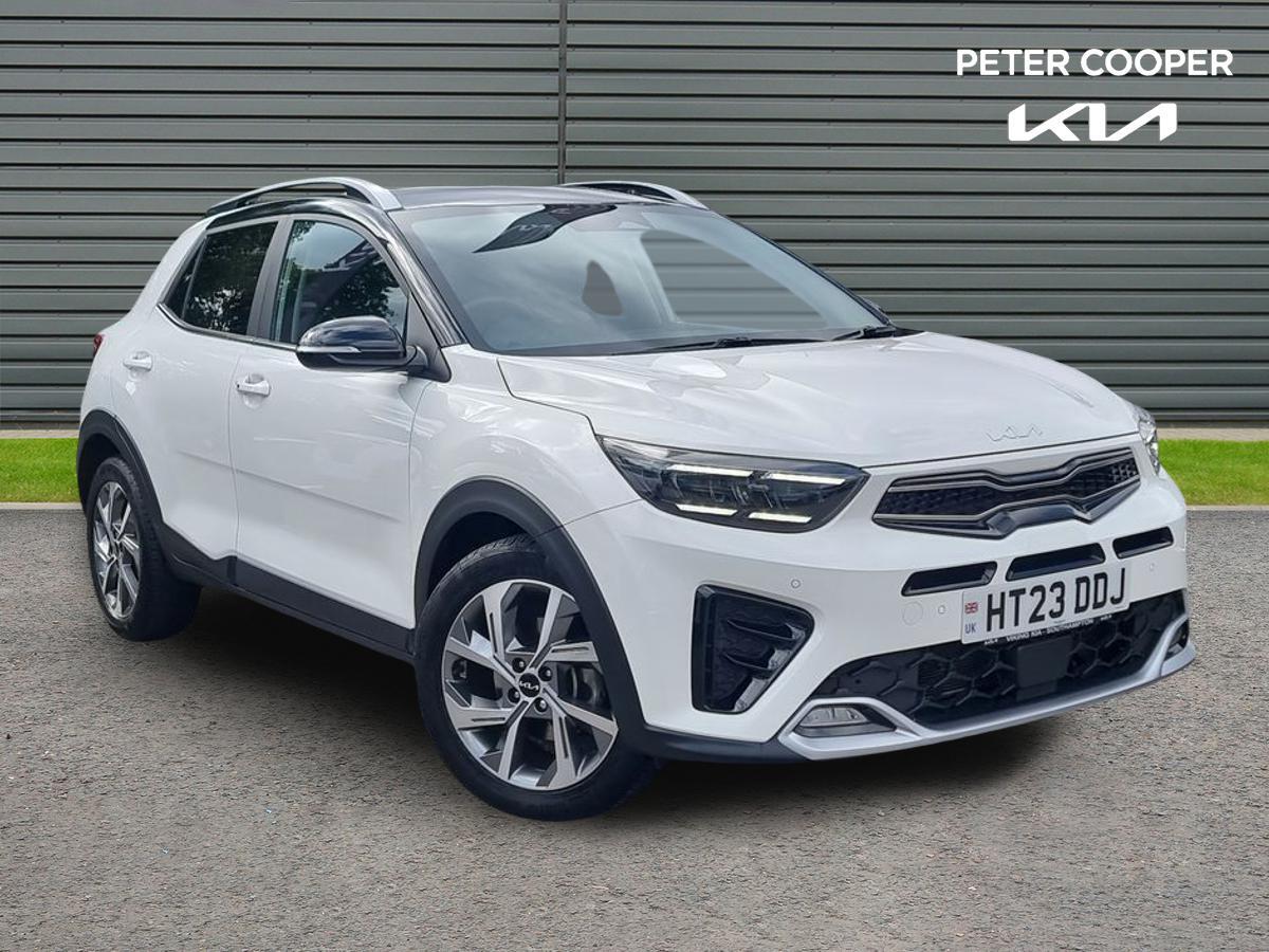 Main listing image - Kia Stonic