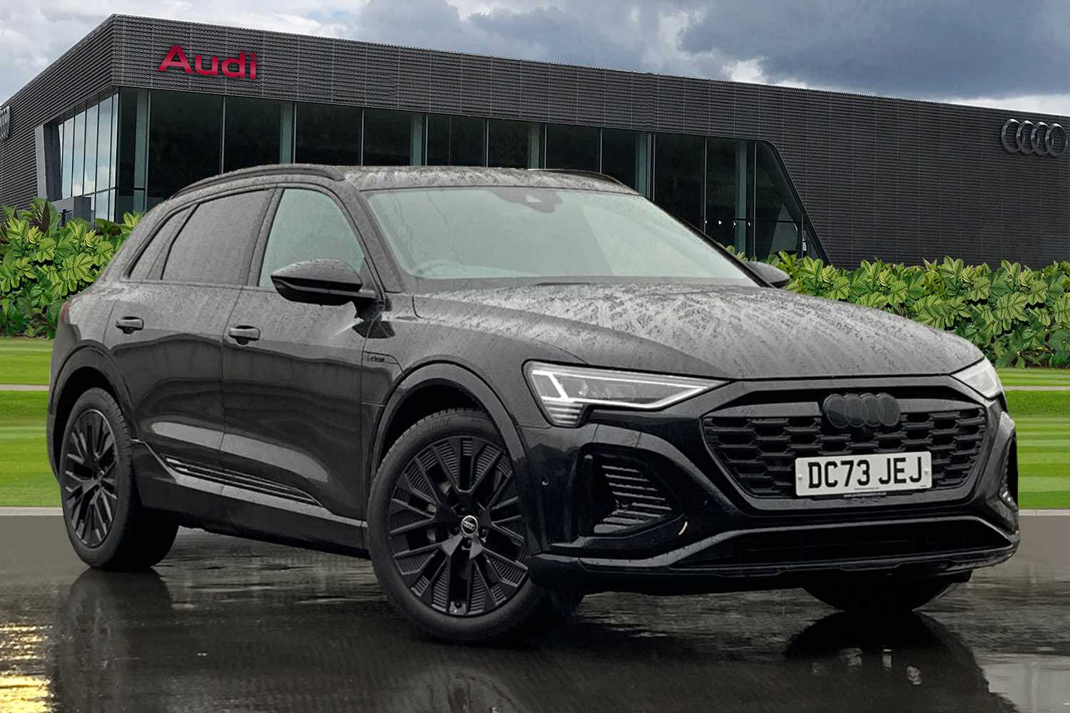 Main listing image - Audi Q8 e-tron