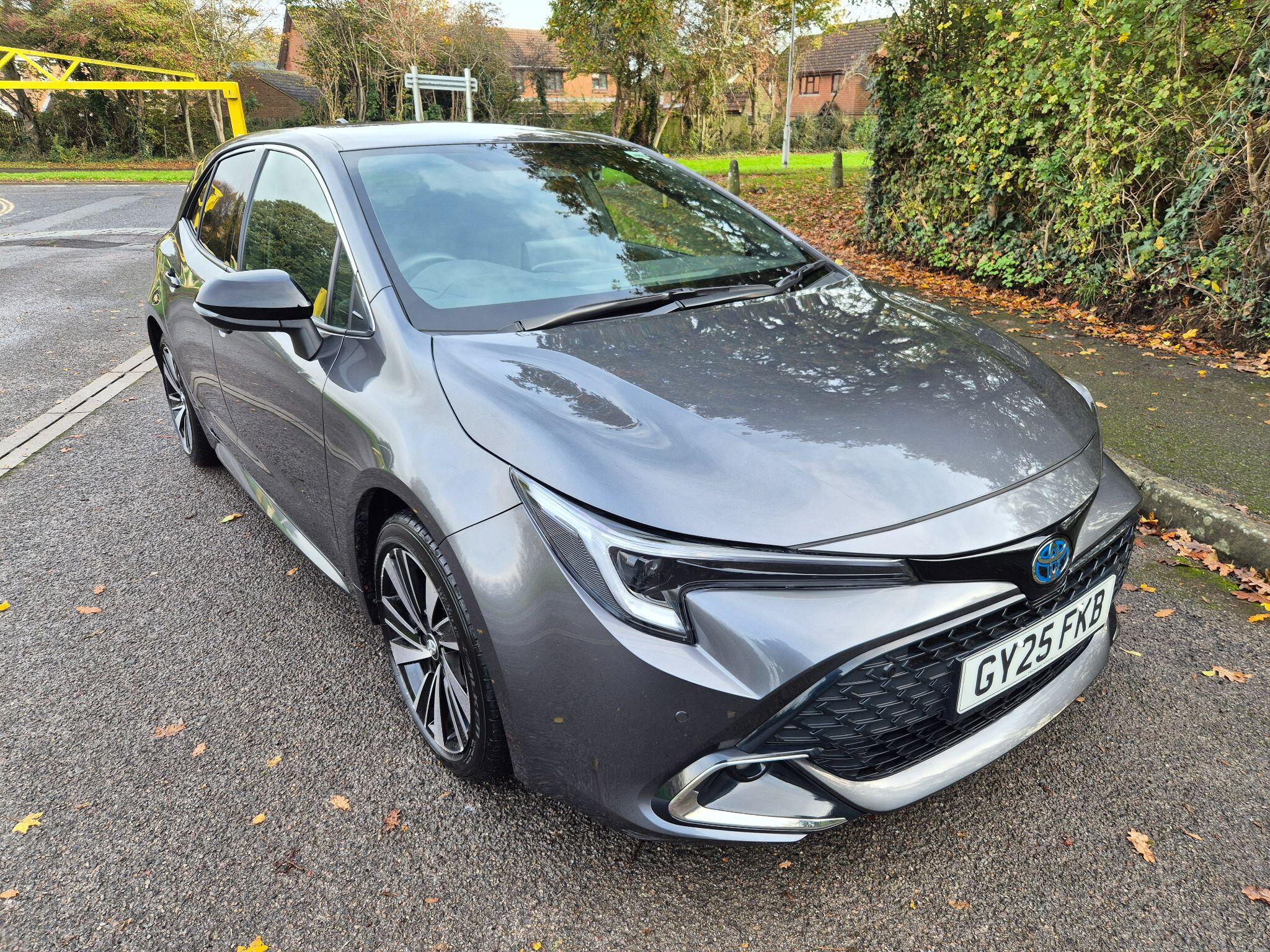 Main listing image - Toyota Corolla