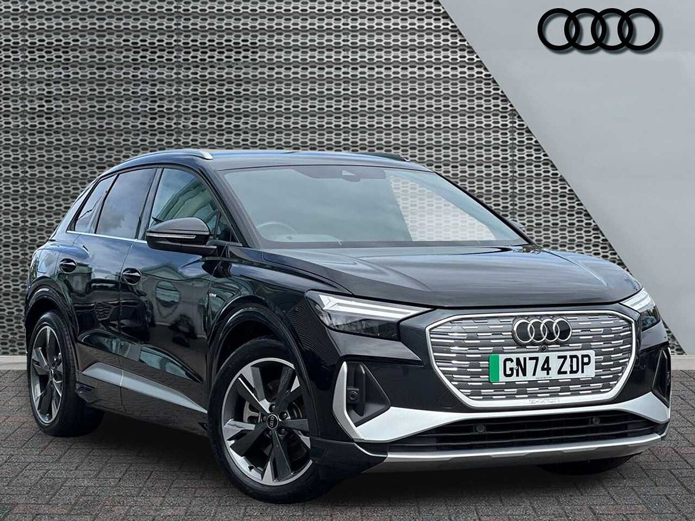 Main listing image - Audi Q4