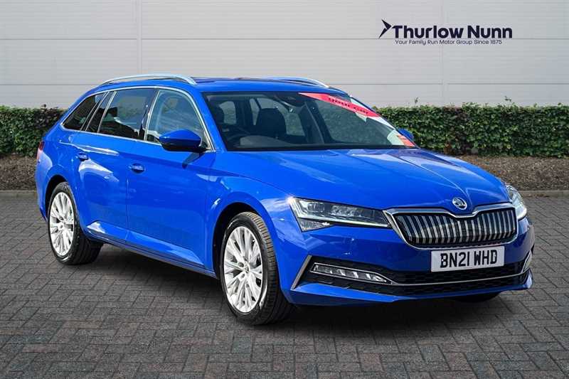 Main listing image - Skoda Superb Estate