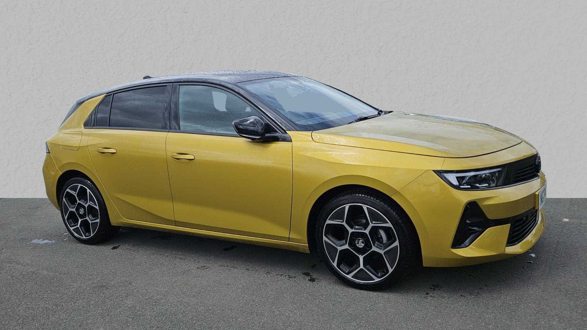 Main listing image - Vauxhall Astra