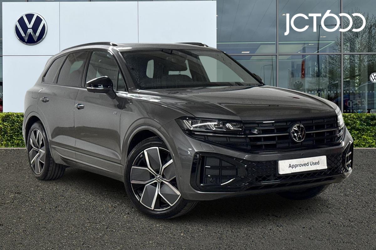 Main listing image - Volkswagen Touareg