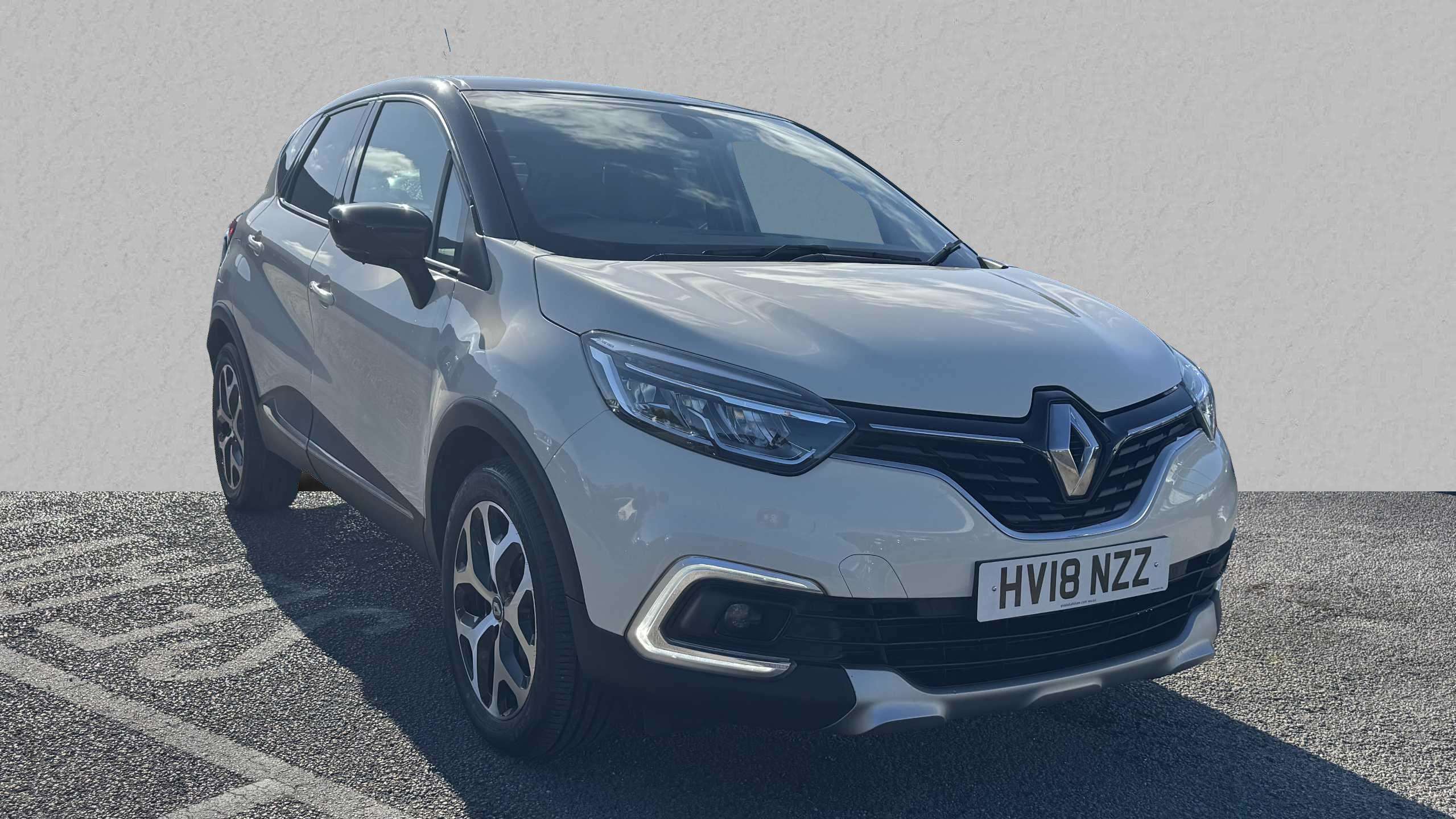 Main listing image - Renault Captur