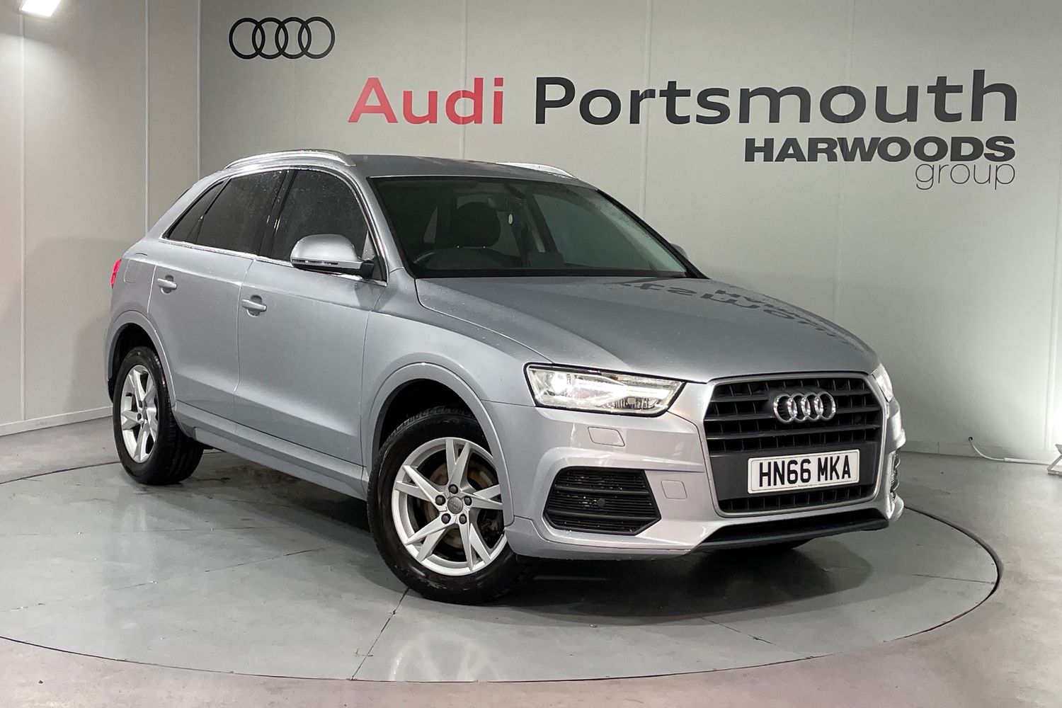 Main listing image - Audi Q3